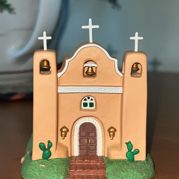 Hallmark Candlelight Services Series Ornament #3 Adobe Church.  EC - No Box SFH - Picture 10 of 10